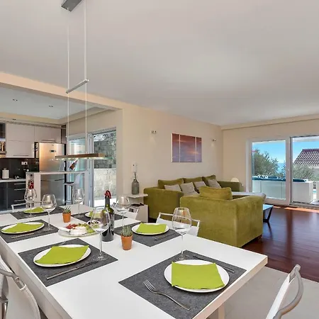 Hideaway Makarska فيلة *