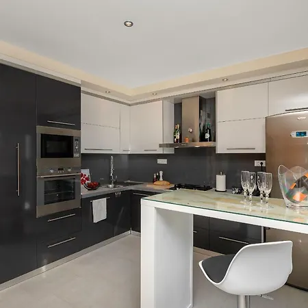 Hideaway Makarska וילה