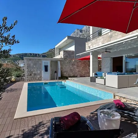 فيلة Hideaway Makarska *