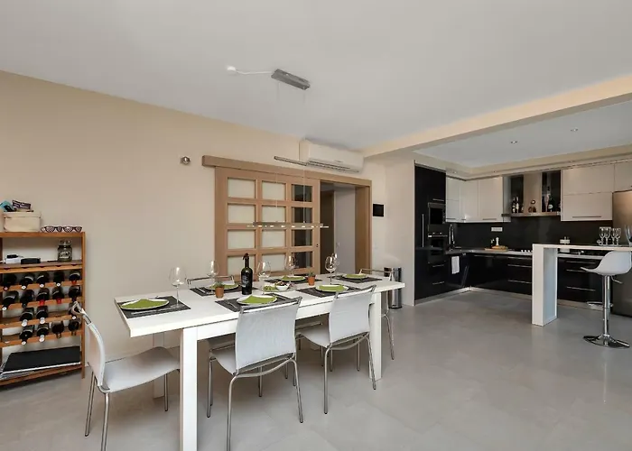 וילה Hideaway Makarska *
